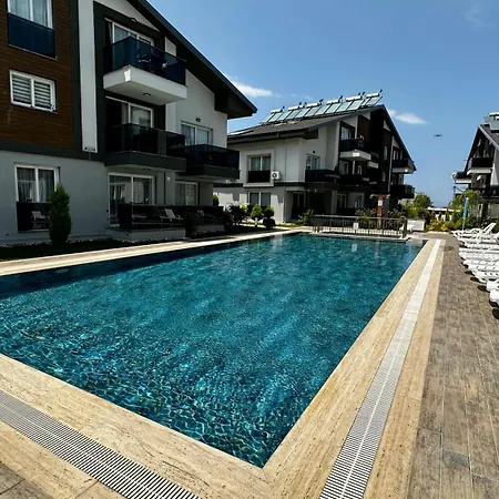 Apartamento Two Bedrooms With Large Pool Fethiye