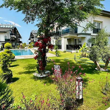 Apartamento Two Bedrooms With Large Pool Fethiye