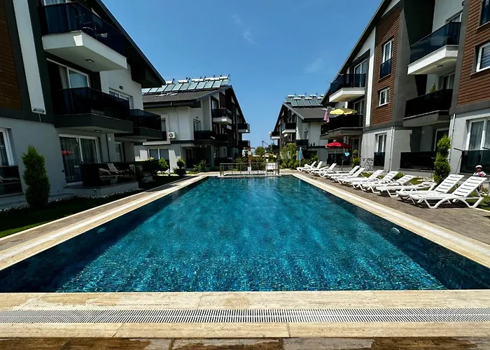 Two Bedrooms With Large Pool Apartamento Fethiye